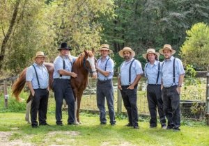 Amish Outlaws