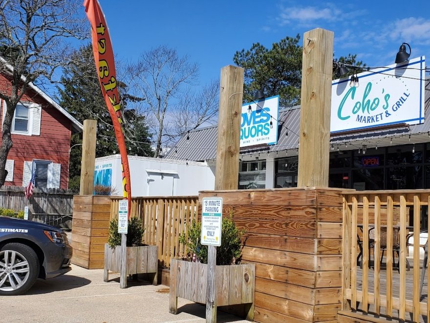 Coho's Market & Grill