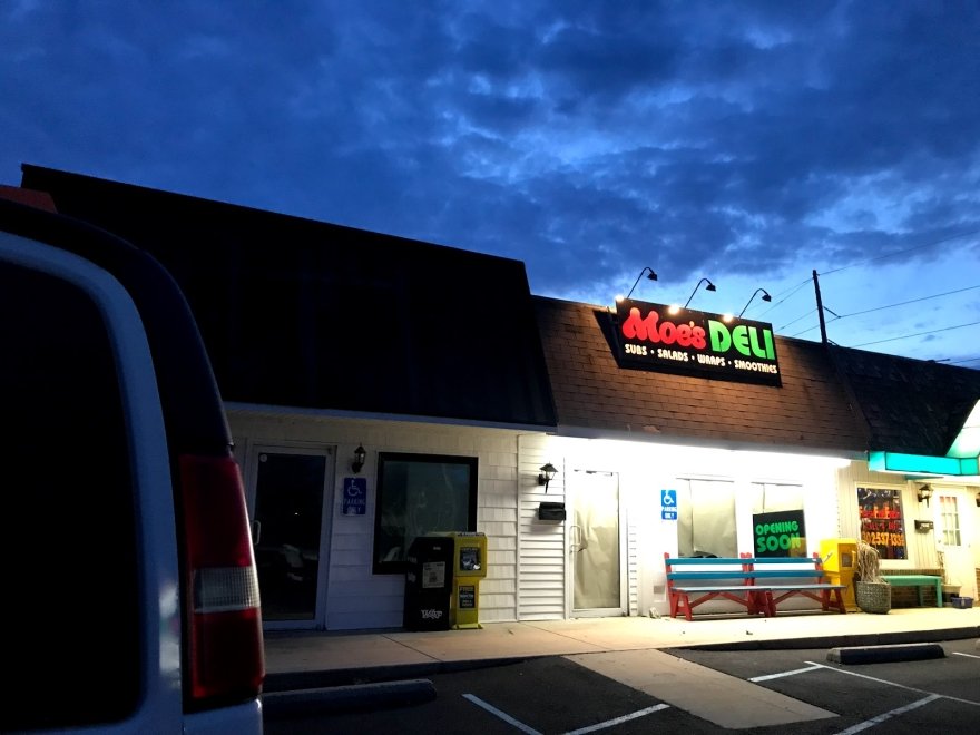 Moe’s Deli