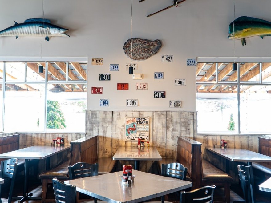 FINS Oyster Bar & Grill