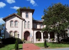 Ross Mansion
