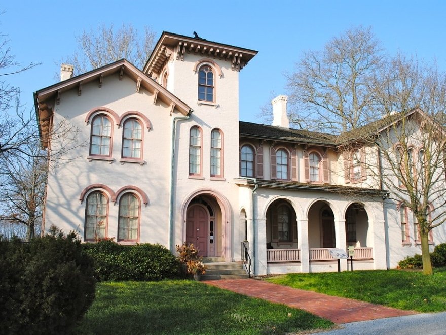 Ross Mansion